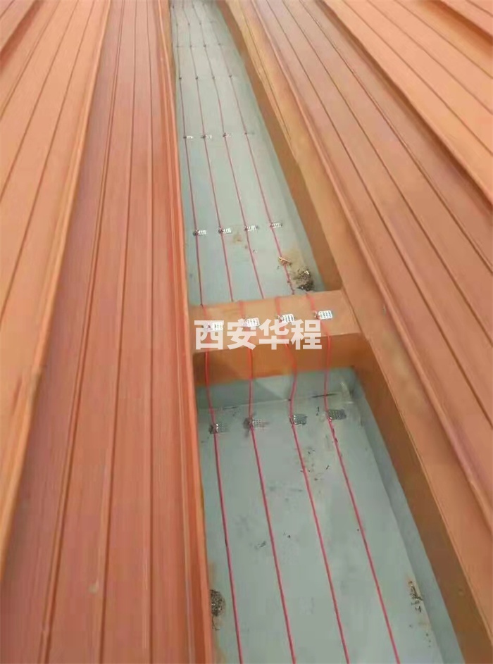 传统融雪做法1恒功率发热电缆