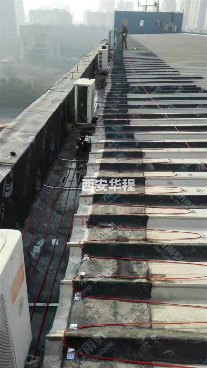 传统做法天沟及屋檐融雪